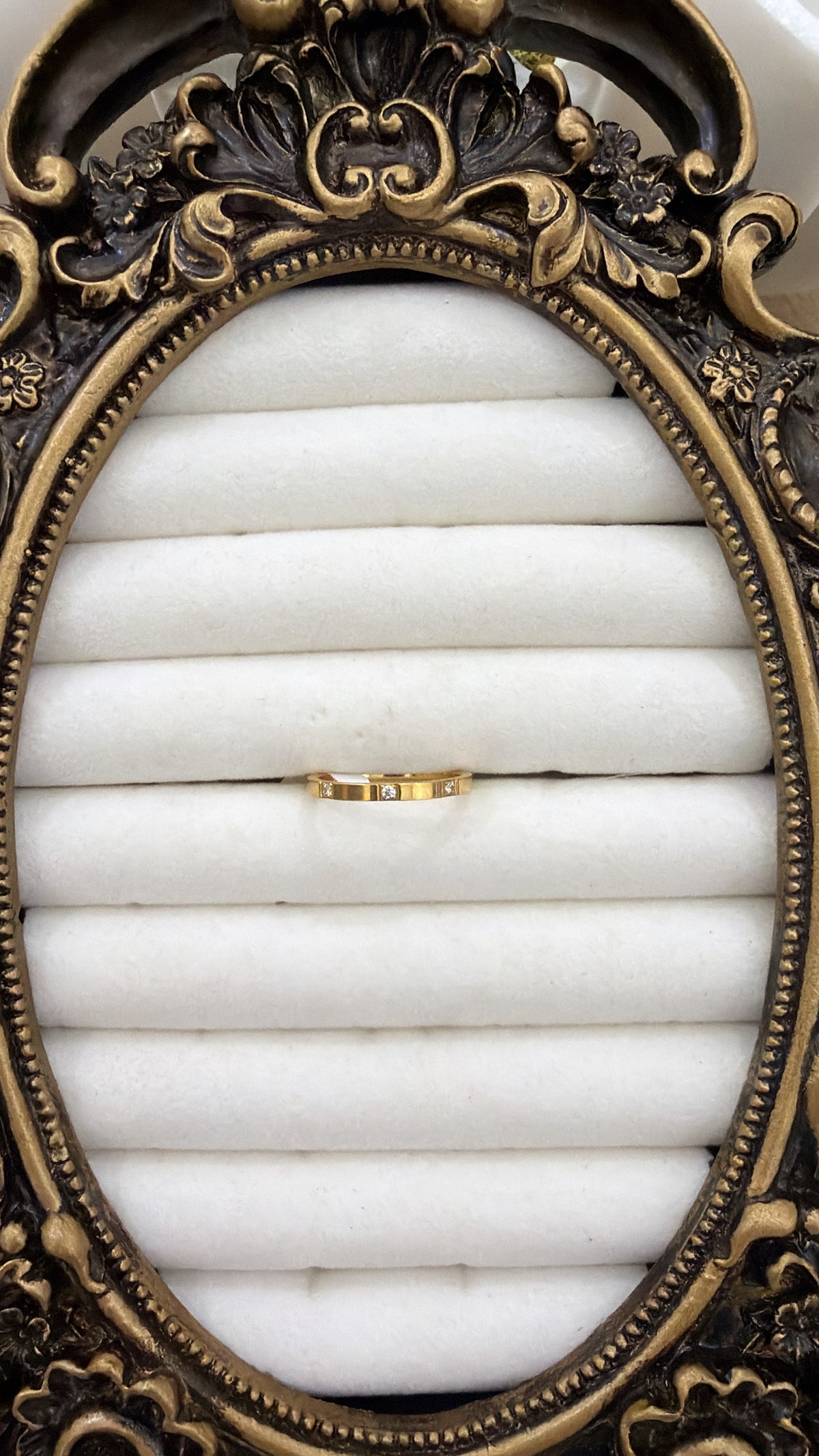 THIN RING GOLD OR SILVER