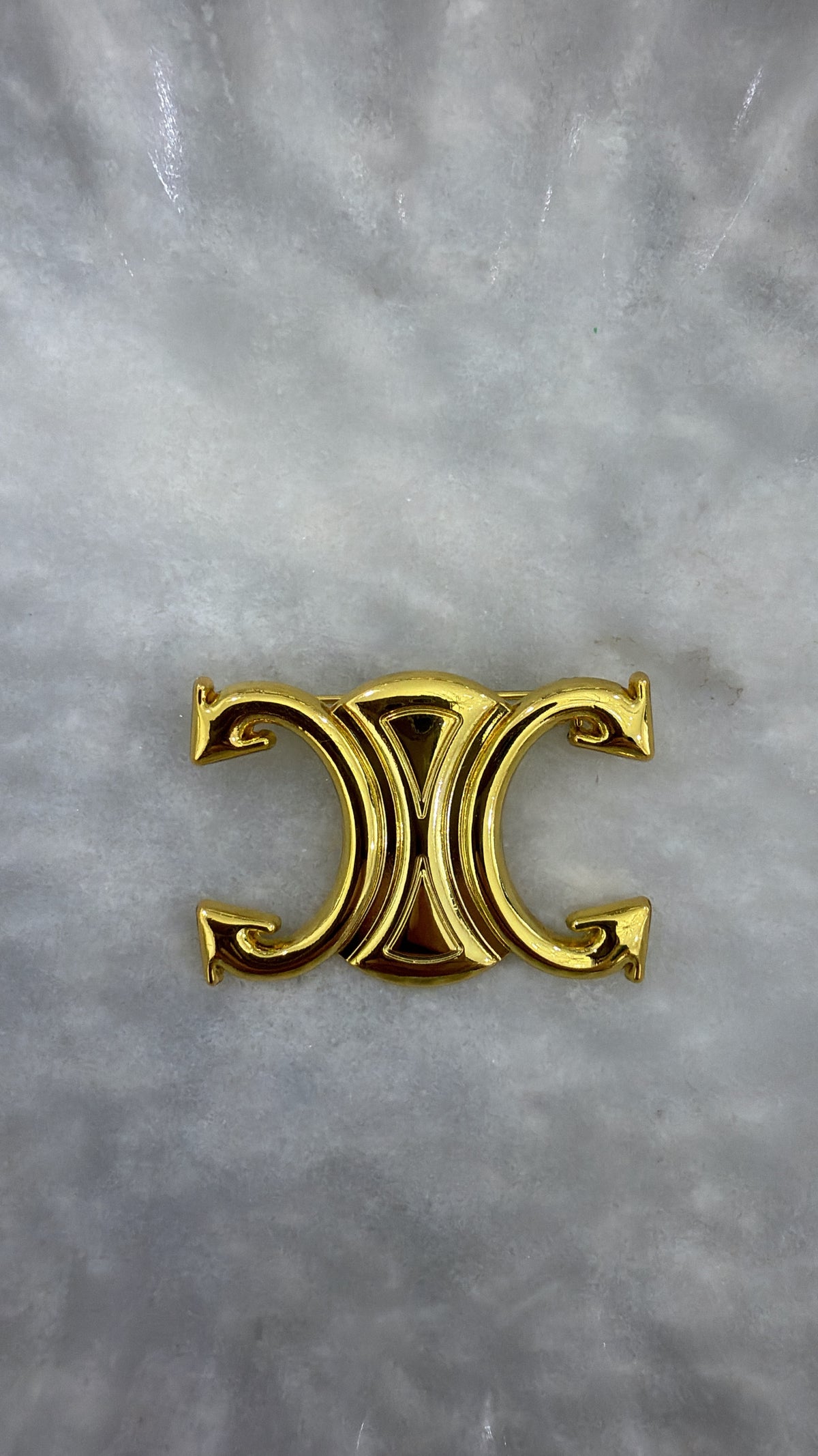 LUXURY INSPIRED PIN-ON BROOCH #19