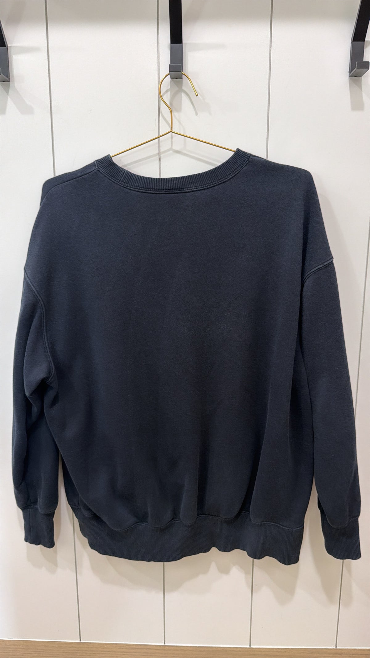 NIKE BLACK SWEATHSIRT SIZE MEDIUM