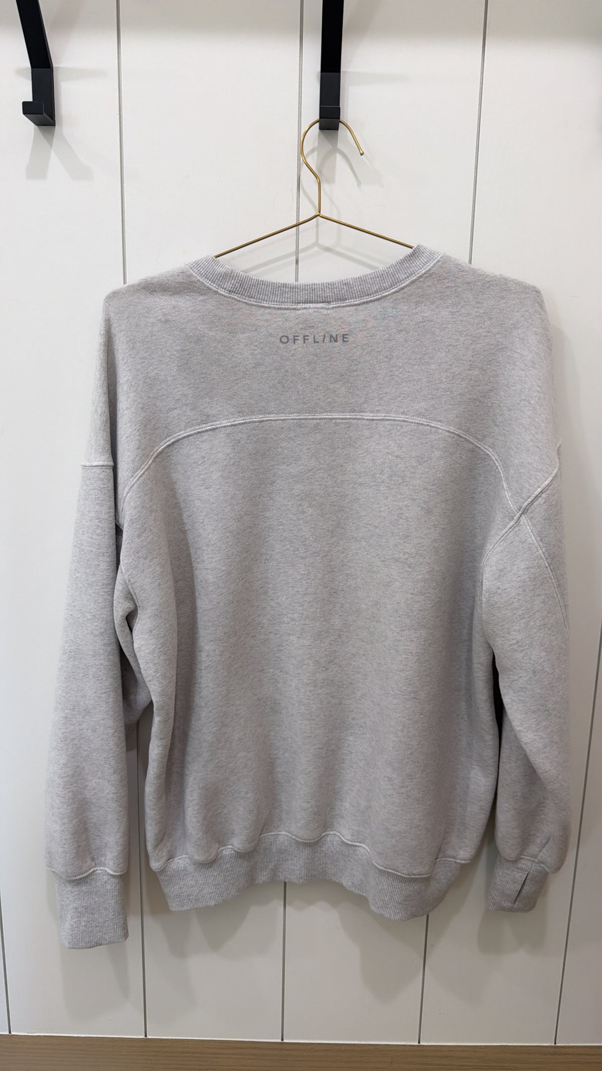OFFLINE BY AERIE CREWNECK SIZE SMALL