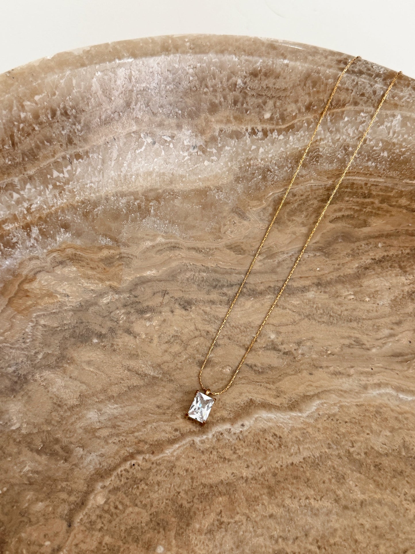 ELISE NECKLACE