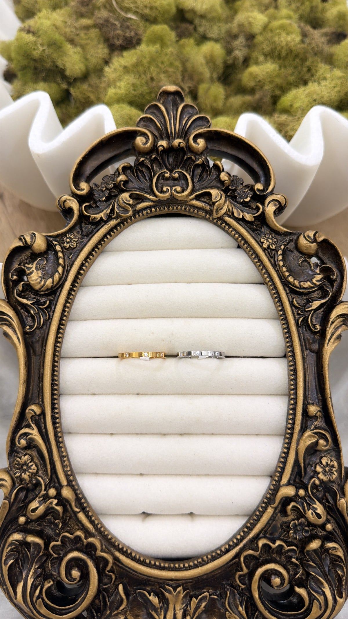 THIN RING GOLD OR SILVER