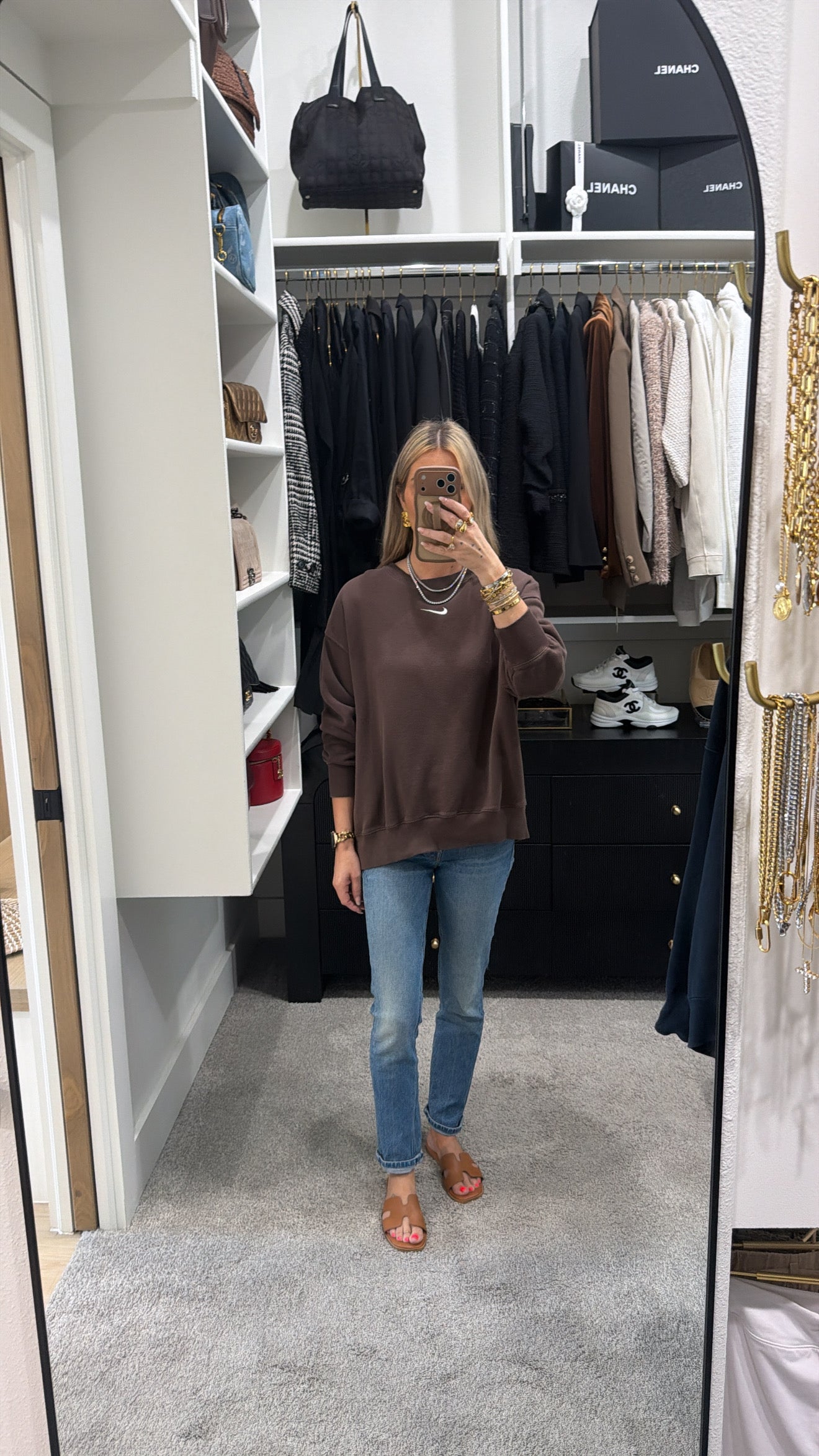 NIKE BROWN SWEATHSIRT SIZE SMALL