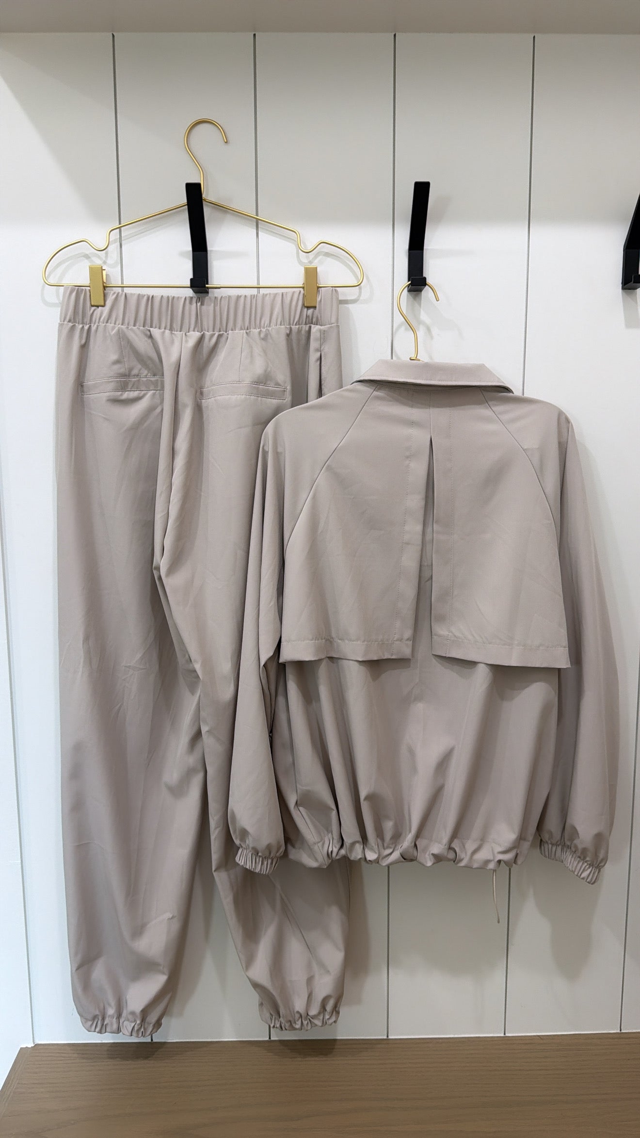 DEAR SCARLETT CHIC TRACK SET SIZE SMALL