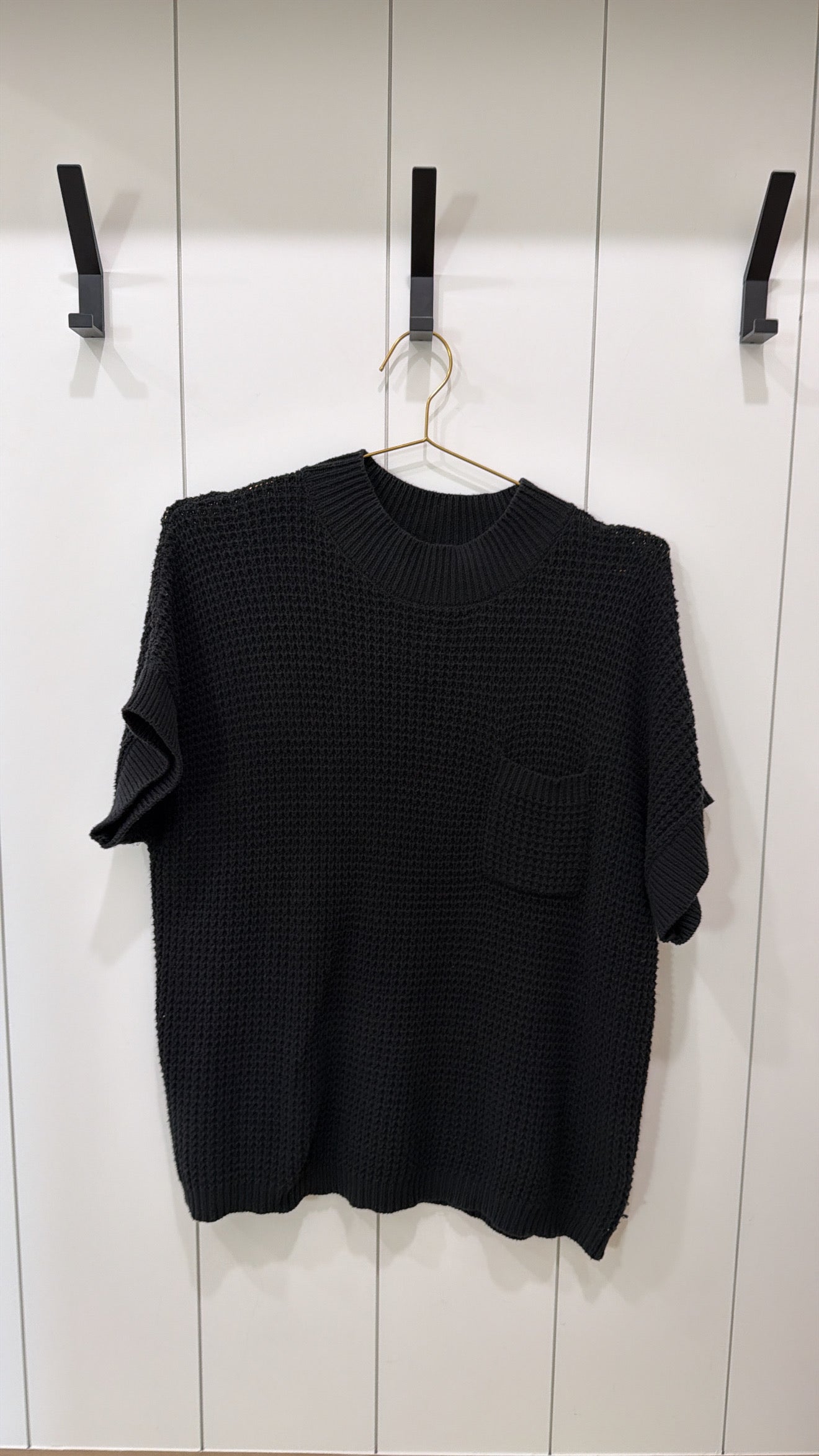 KNIT TOP SHORT SLEEVE W/ POCKET Size M