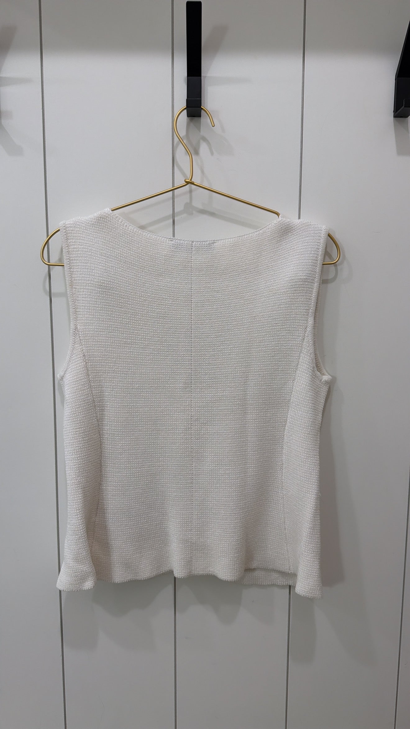 Zara Medium Ivory Sleevless Vest