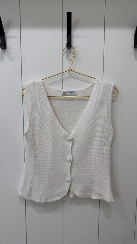 Zara Medium Ivory Sleevless Vest