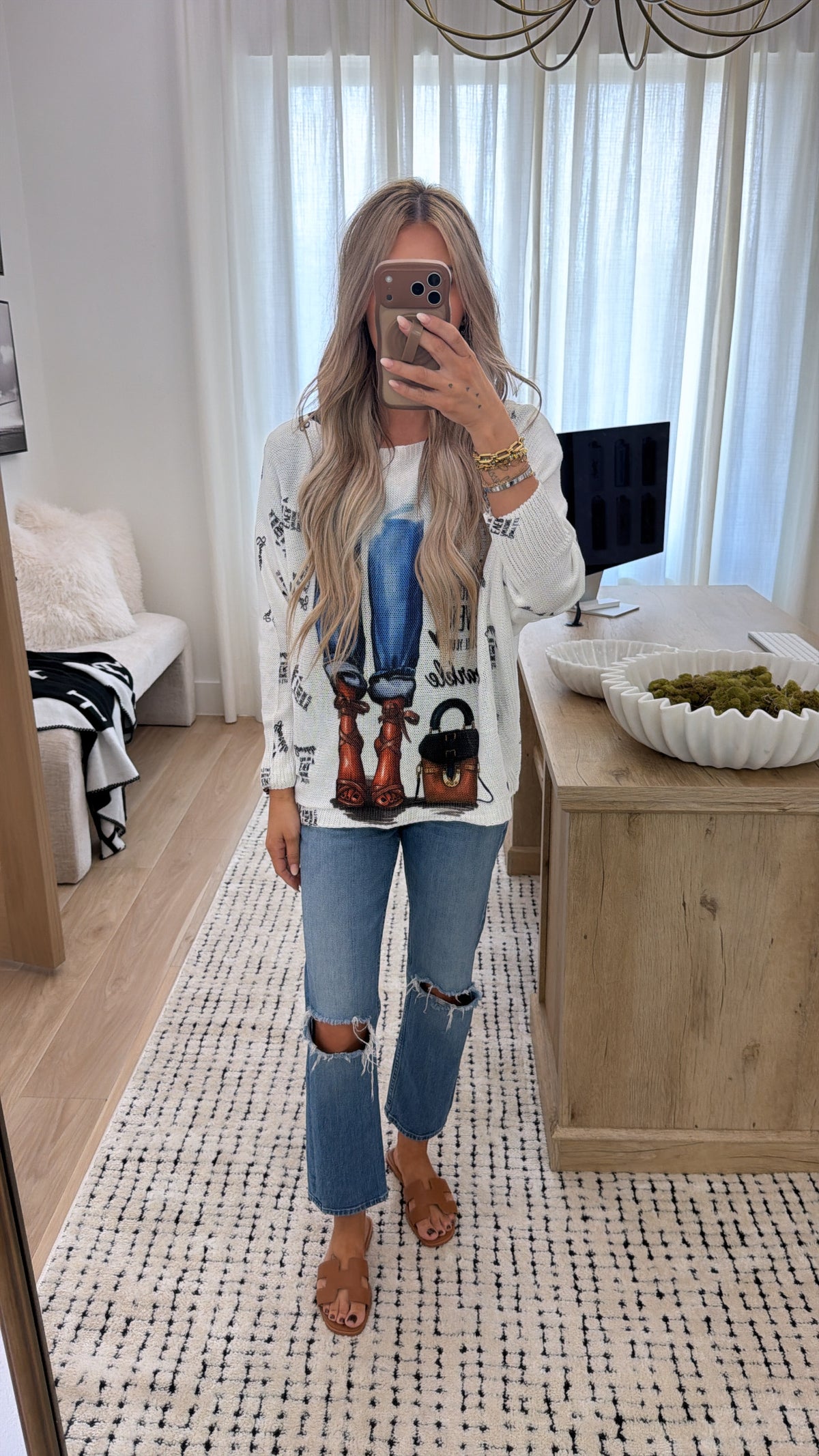 GRAPHIC LONG SLEEVE ONE SIZE FITS MOST MADE IN ITALY