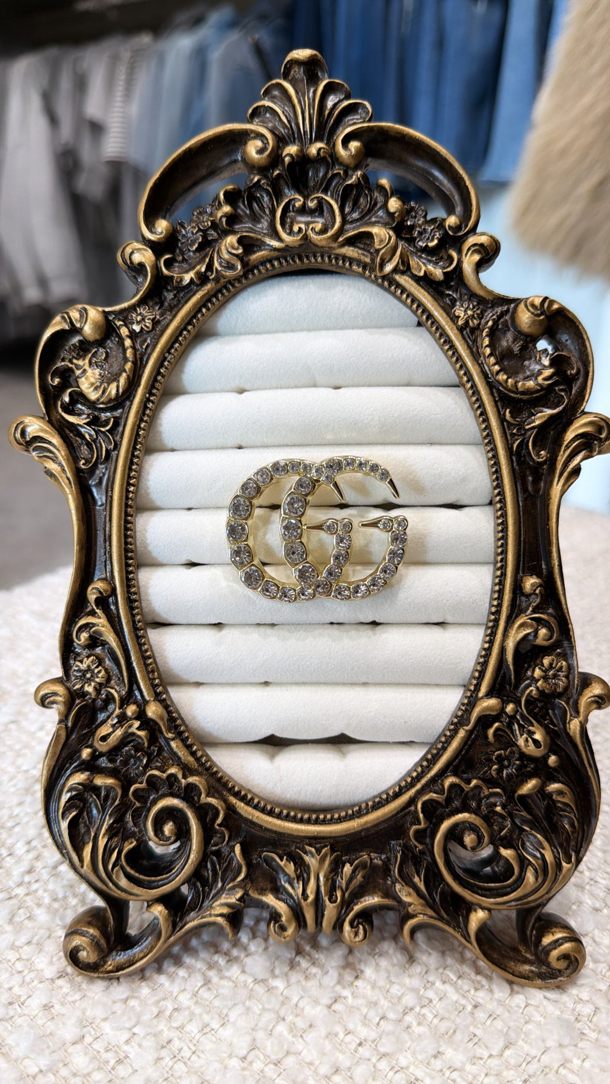LUXURY INSPIRED GG GOLD DIAMOND BROOCH