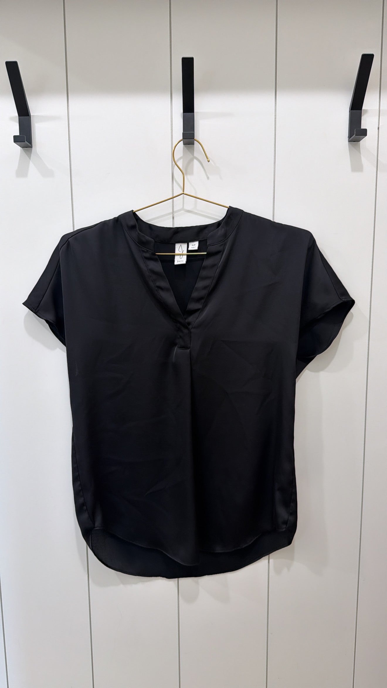 JOIE V-NECK BLACK BLOUSE SIZE SMALL