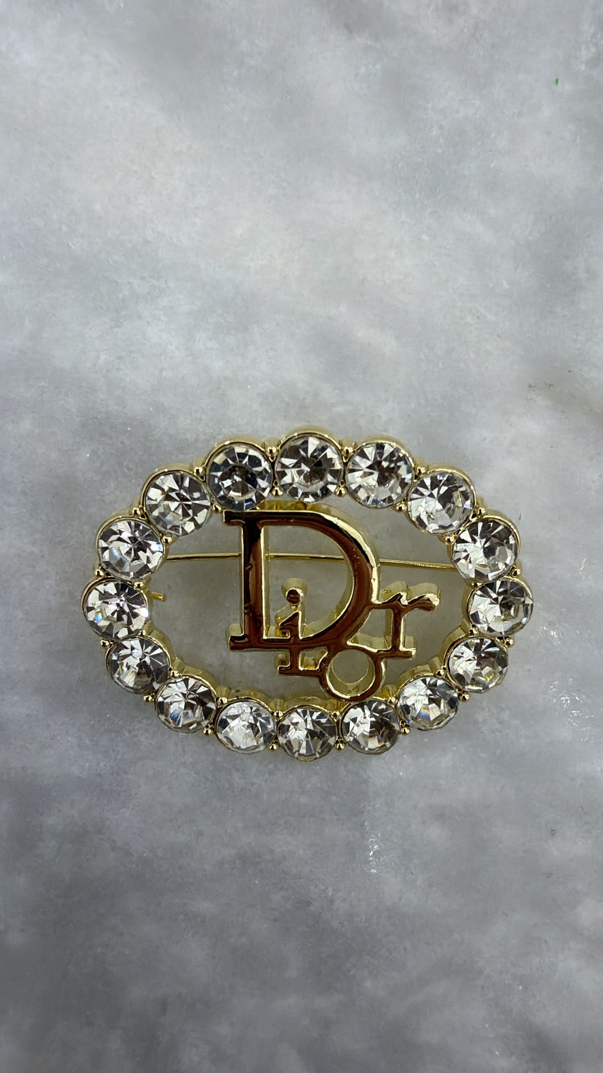 LUXURY INSPIRED PIN-ON GOLD BROOCH #28
