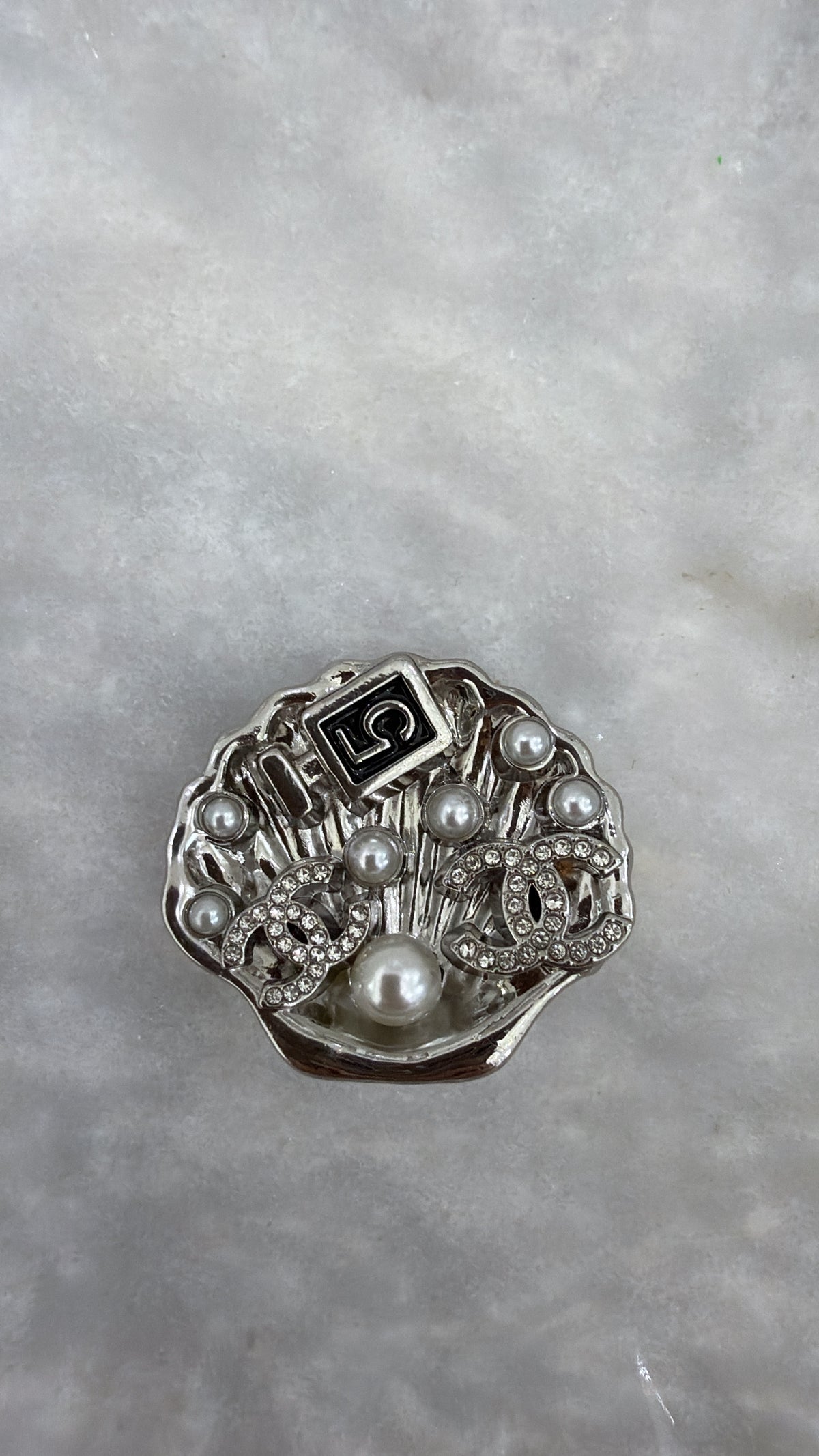 LUXURY INSPIRED PIN-ON BROOCH #4
