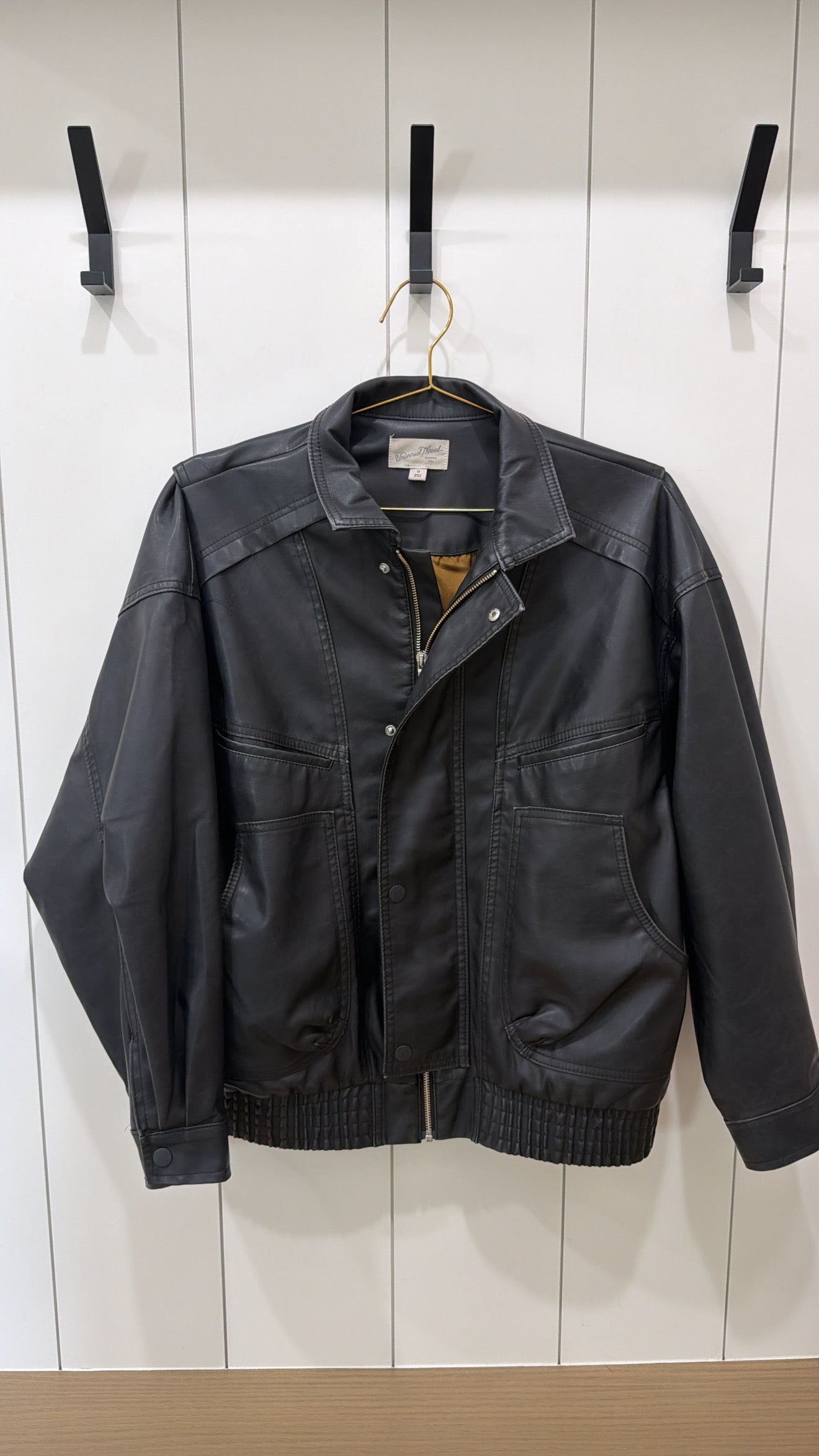 UNIVERSAL THREAD FAUX LEATHER ZIP UP JACKET SIZE M