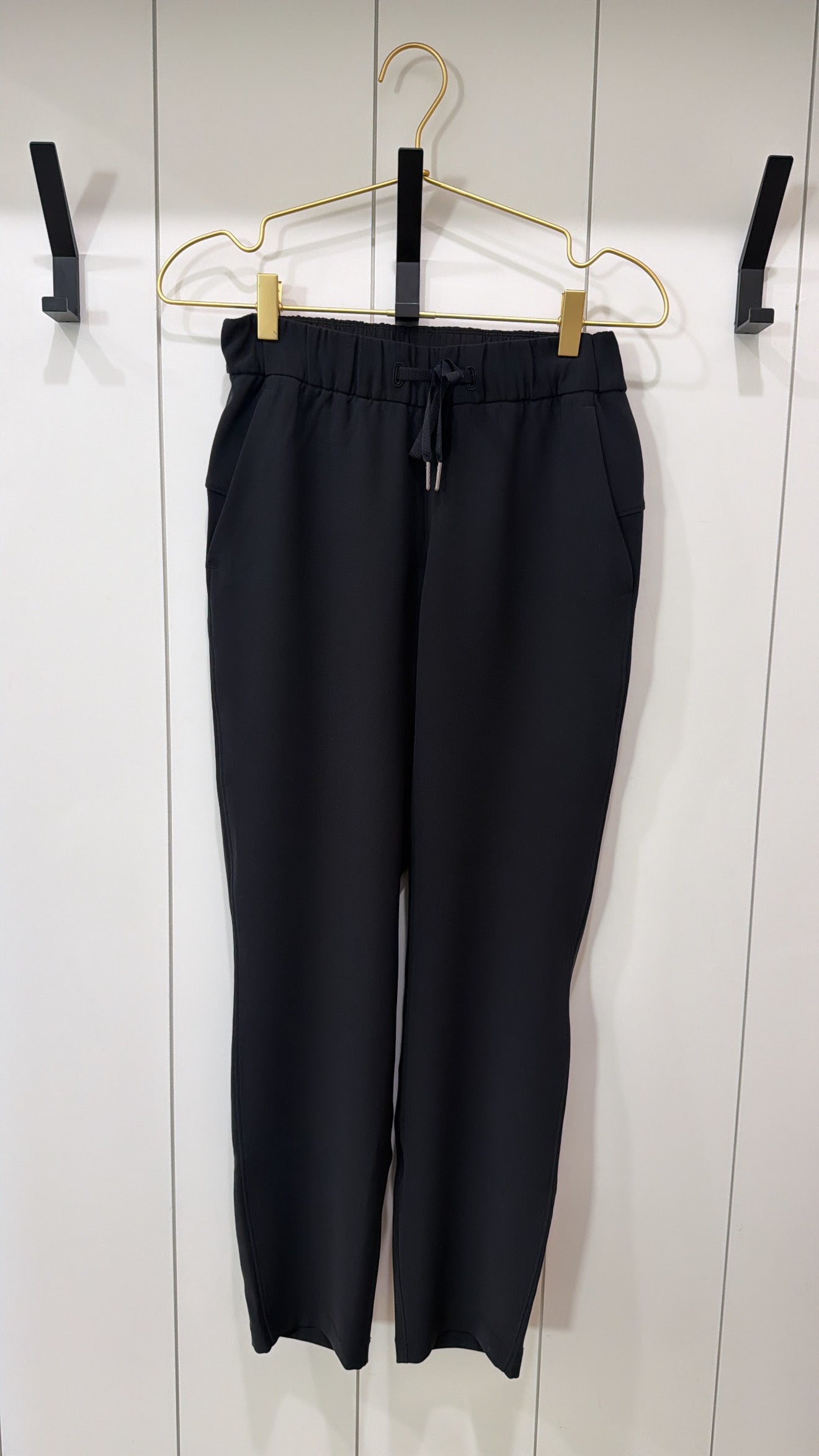 Lululemon Size 4 Black Athletic Pants