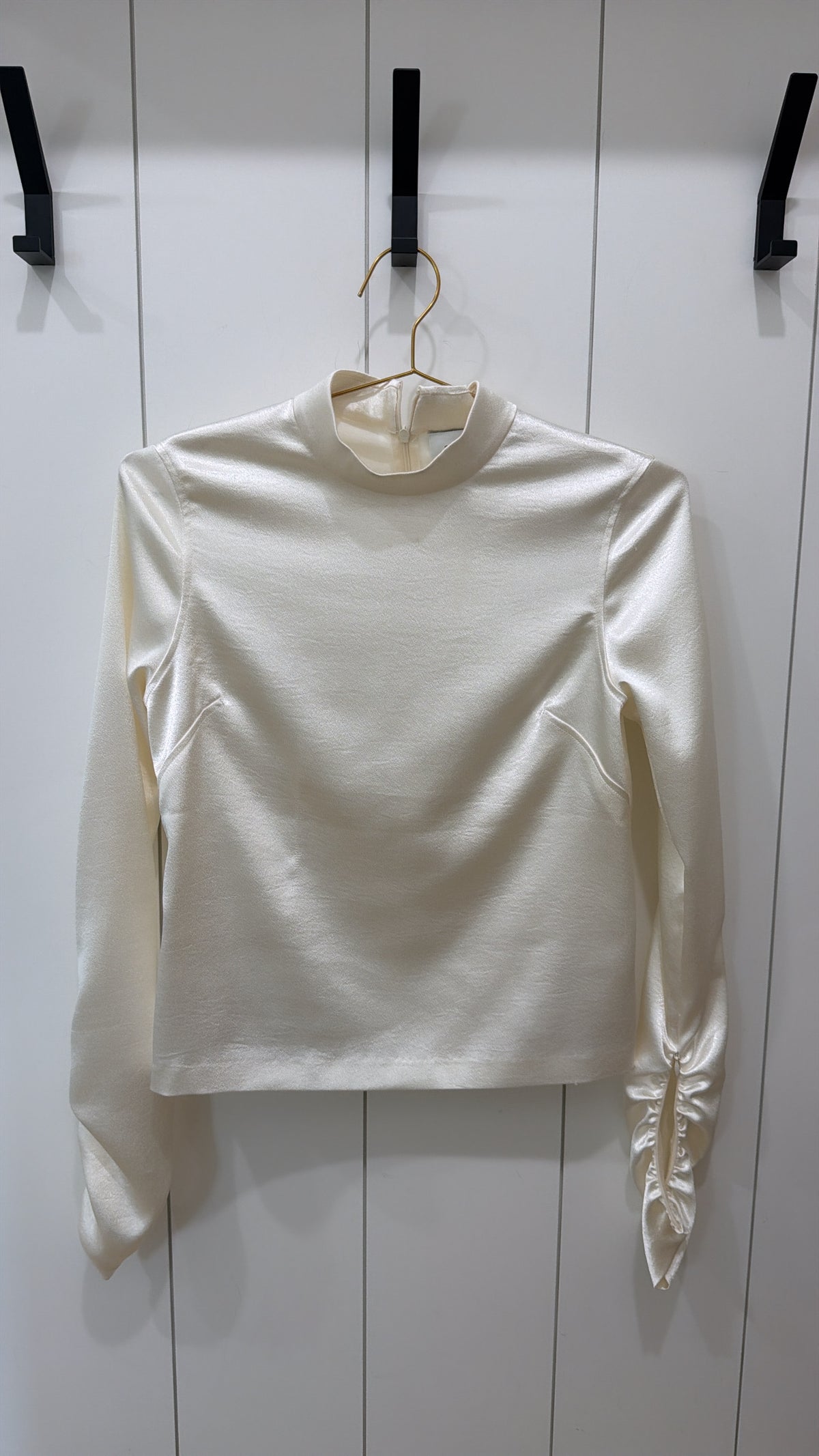 ST. JOHN LONG SLEEVE TOP