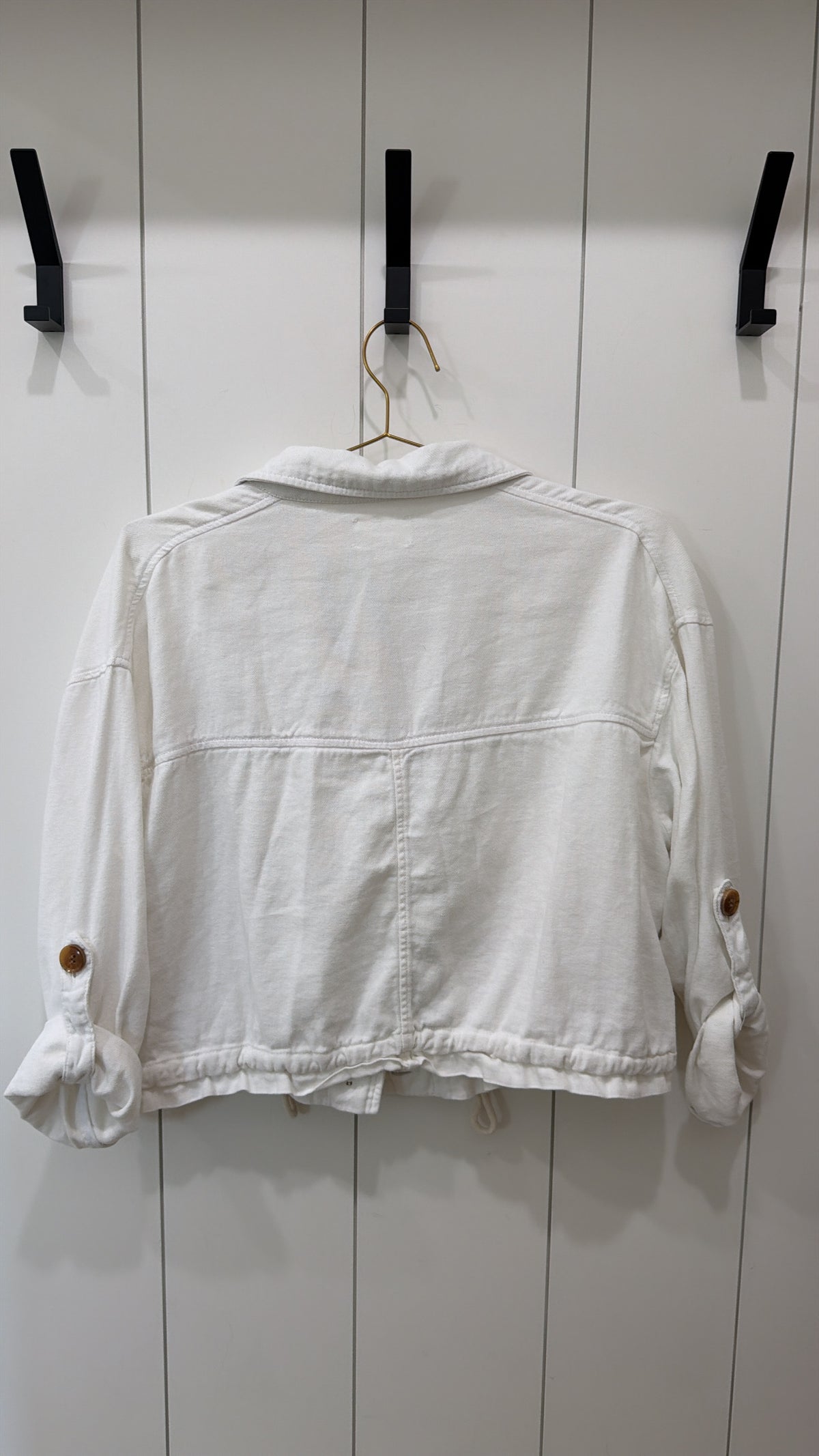 "EVERY" BRAND LONG SLEEVE BUTTON UP CROPPED JACKET