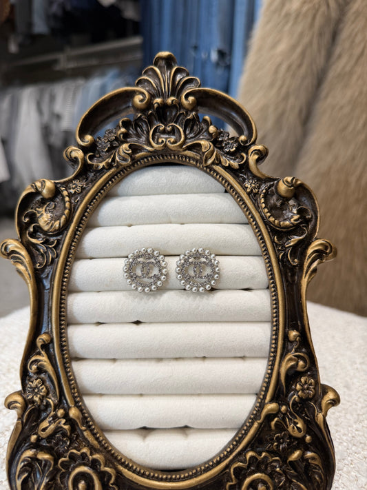 LUXURY INSPIRED CC SILVER PEARL EARRINGS