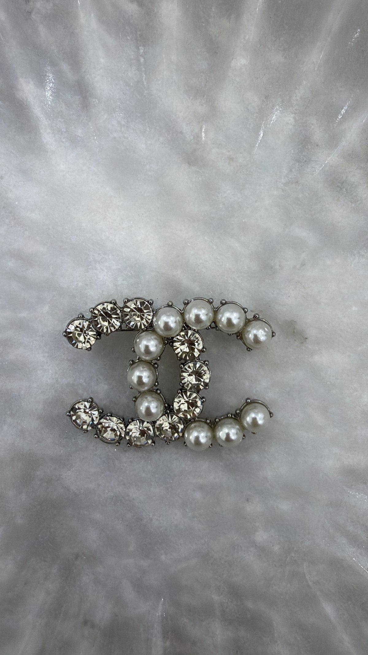 LUXURY INSPIRED PIN-ON BROOCH #5