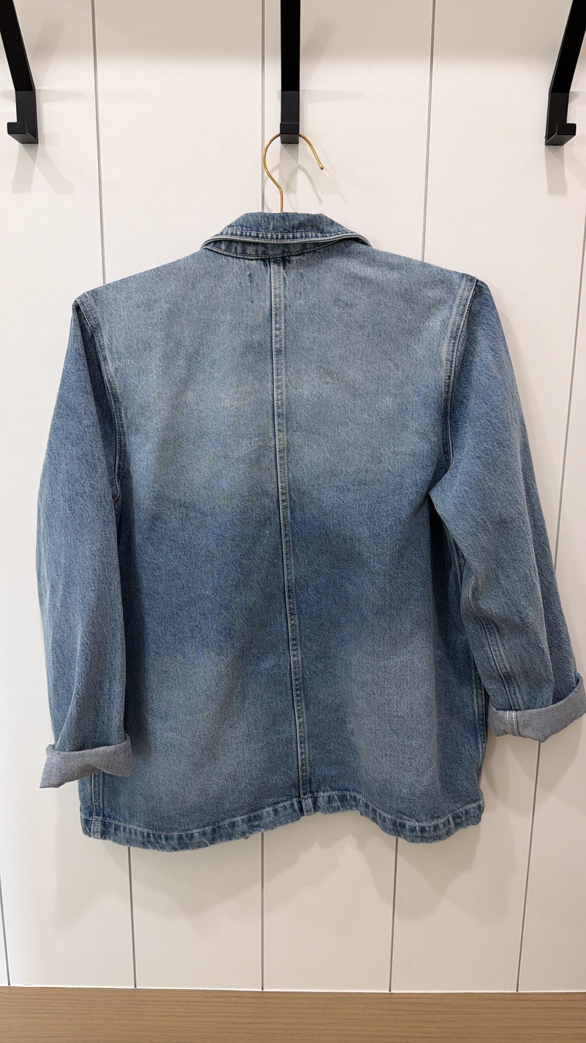 QUINCE DENIM JACKET SIZE MEDIUM