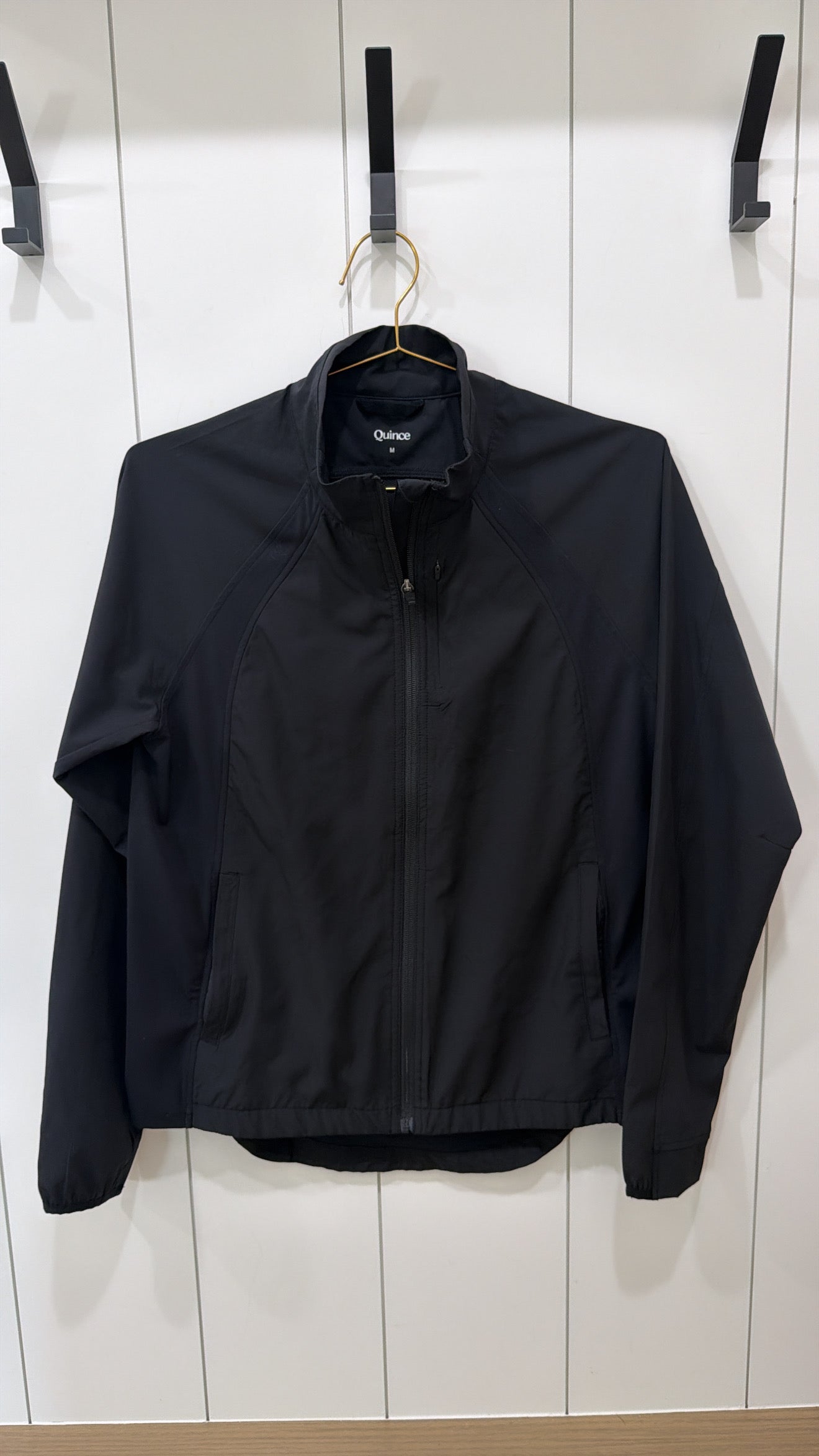 QUINCE BLACK LONG SLEEVE ATHLETIC JACKET SIZE M