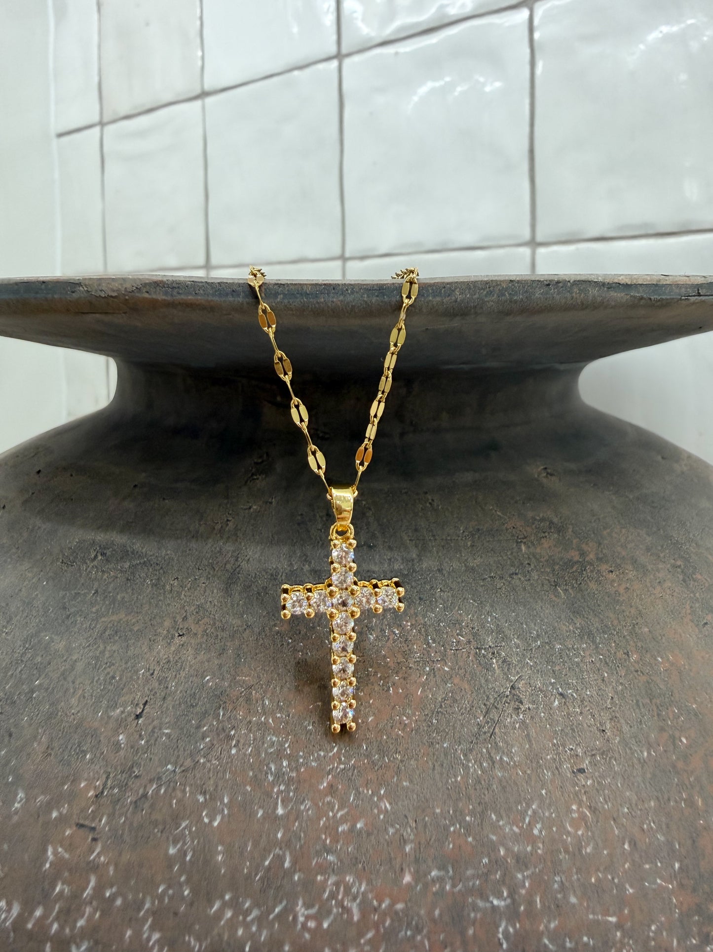 SPARKLE CROSS NECKLACE