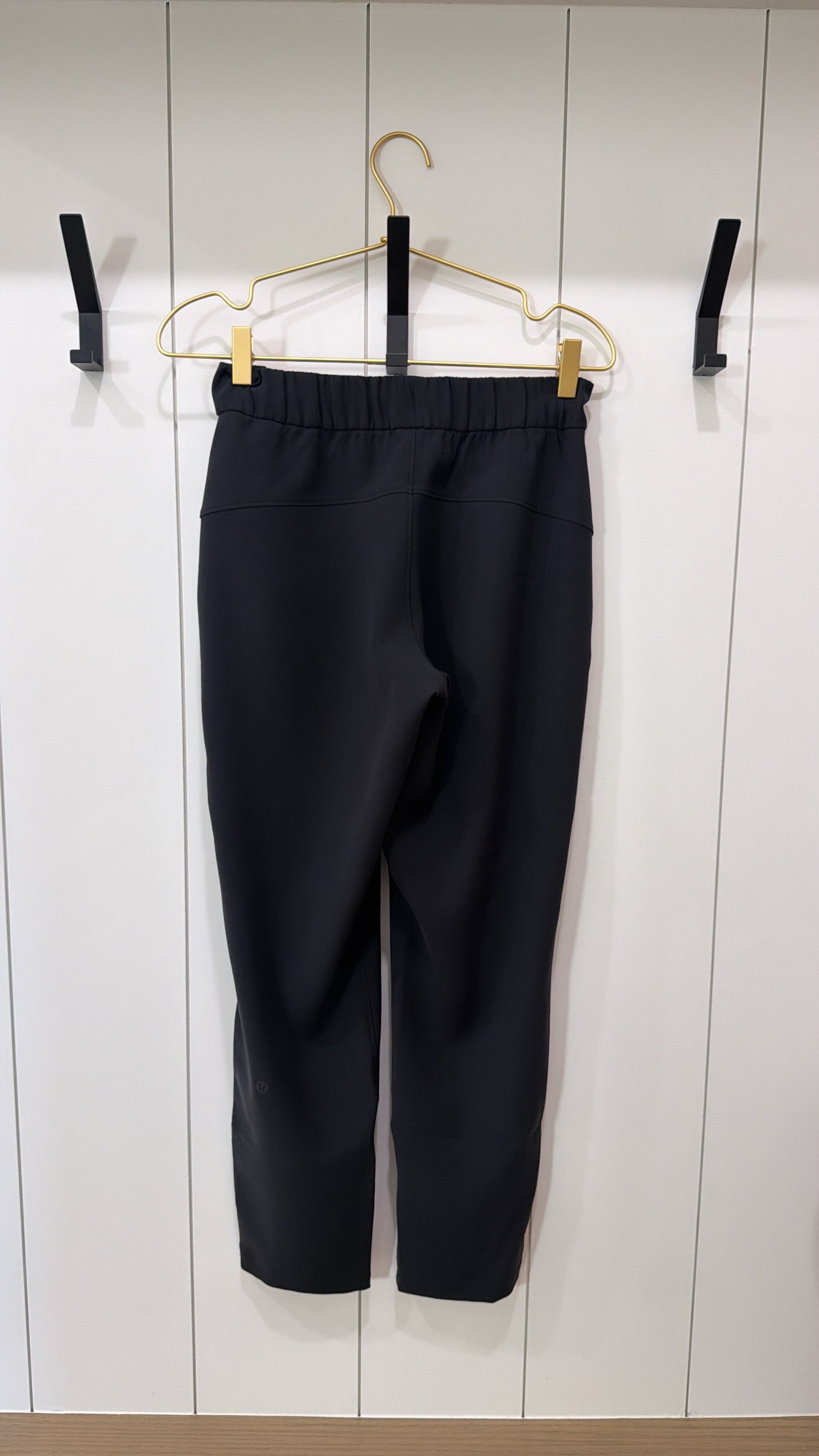 Lululemon Size 4 Black Athletic Pants